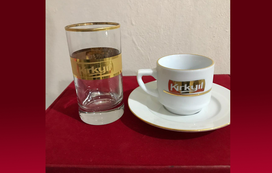 İsimli Bardak